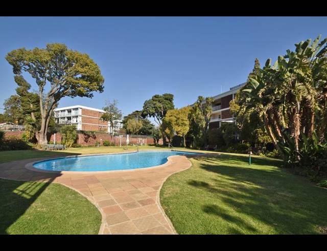 3 BEDROOM APARTMENT FOR SALE IN HYDE PARK